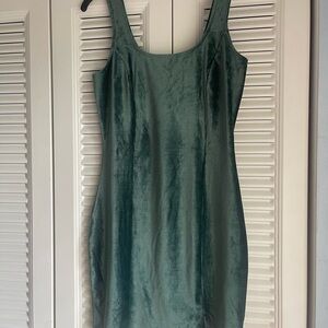 Elegant Green Velvet Dress